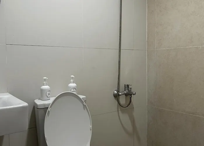 Апартаменты Ablita Staycation Near It Park