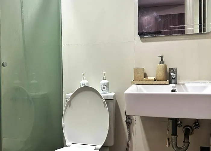 Ablita Staycation Near It Park Апартаменты